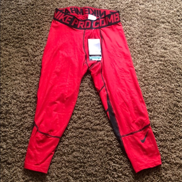Nike Other - Nike Pro 3/4 tights